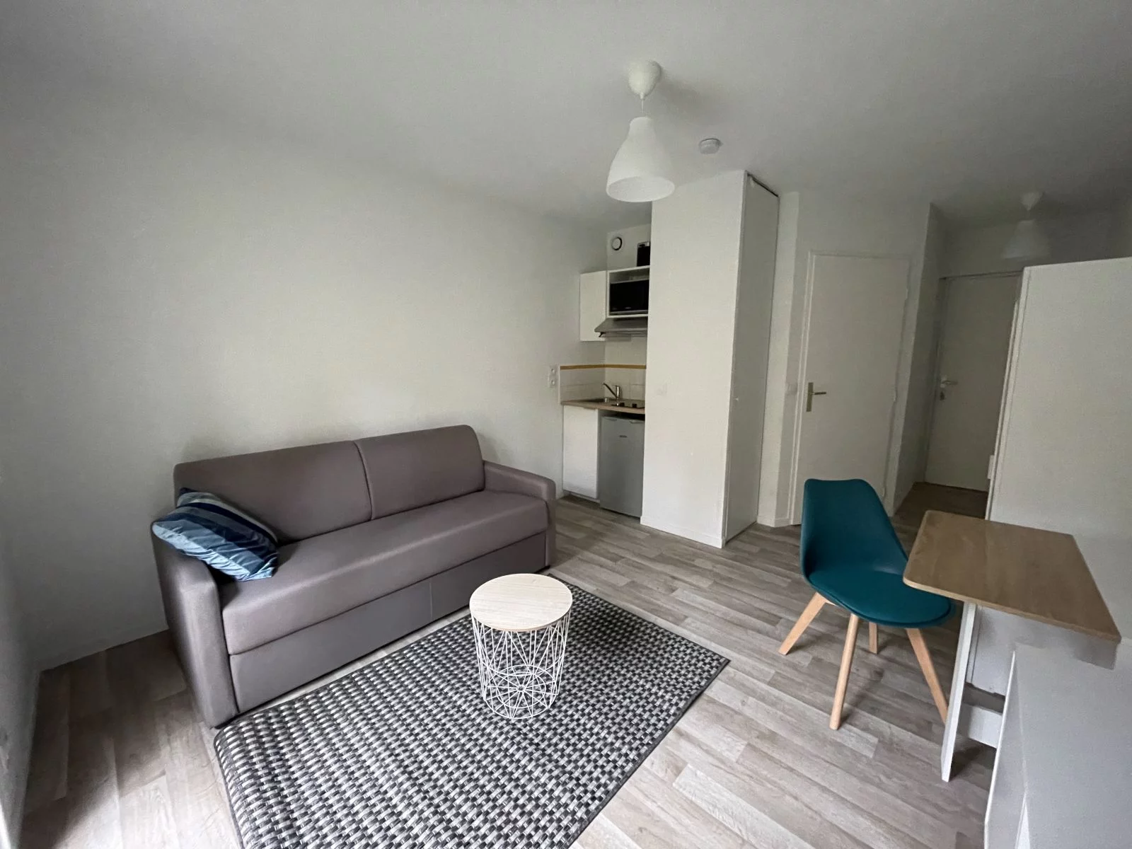 Location studio meubl 20m (Rouen - Darntal 76) 