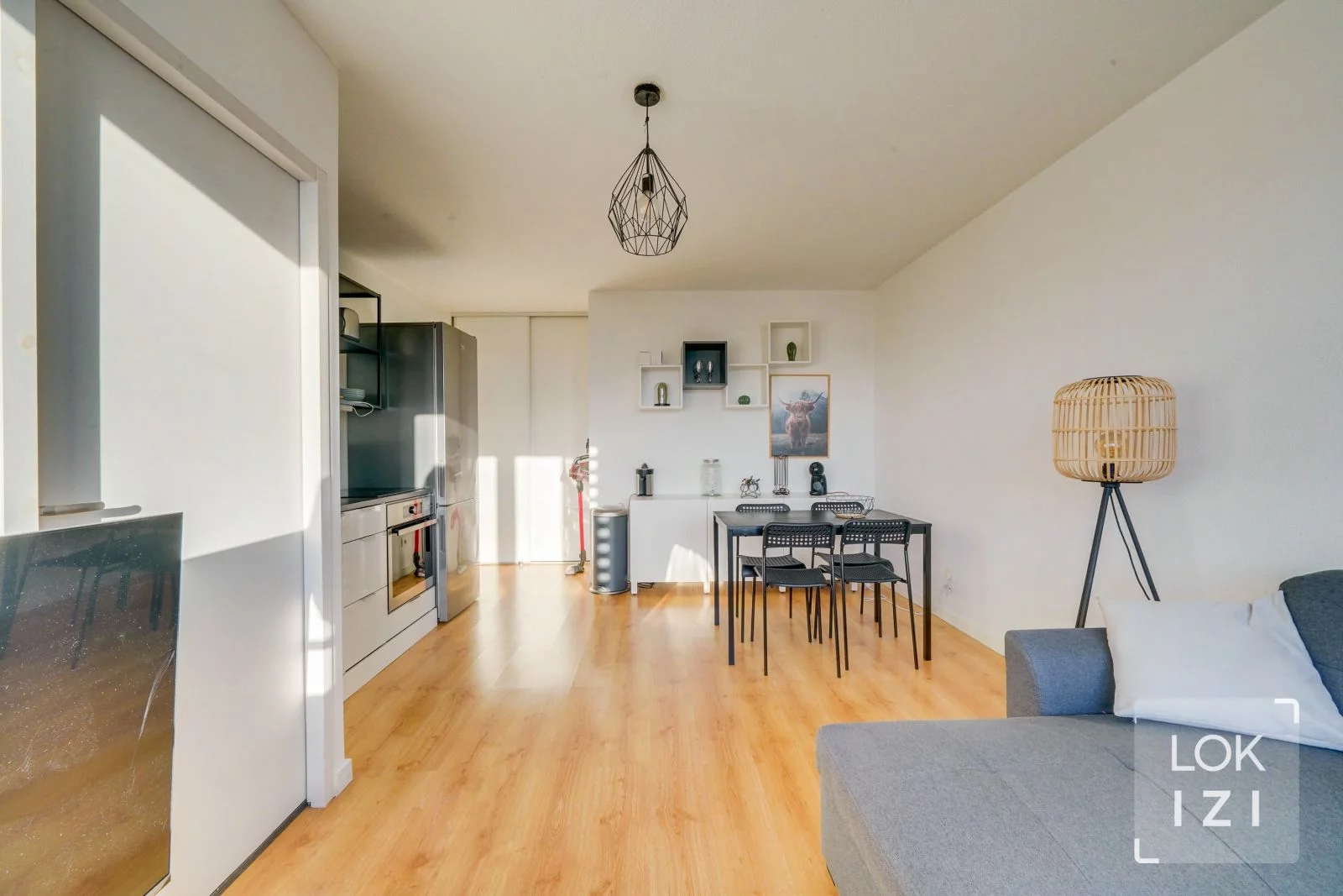  Location appartement meubl 2 pices 35m (Bordeaux - Bastide)