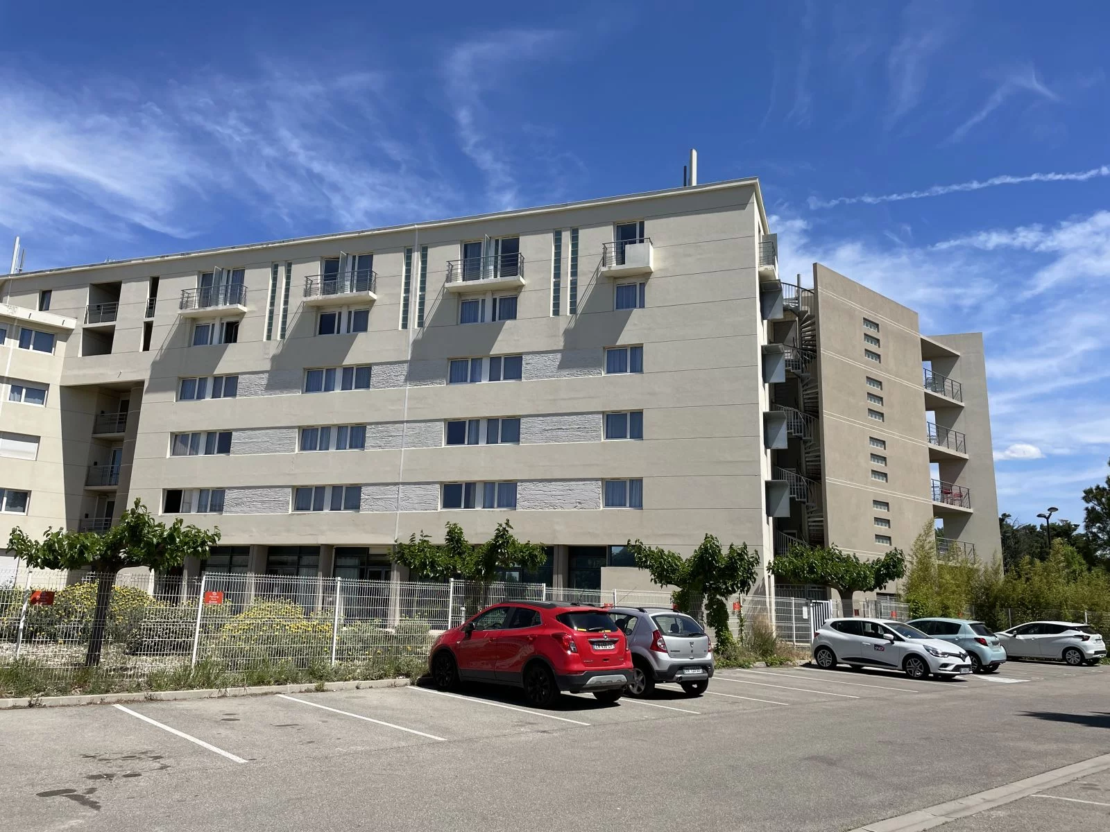 Vente studio meubl 20m (Avignon)