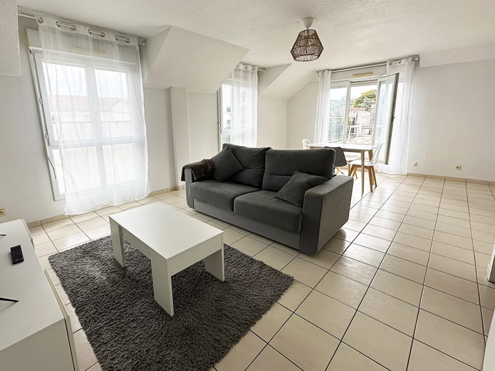 Location appartement meubl 3 pices 69m (Bry-sur-Marne 94)