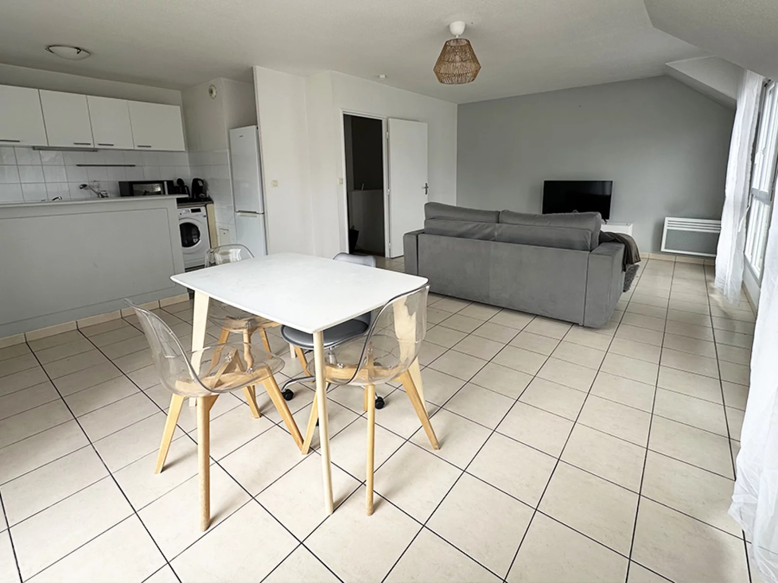 Location appartement meubl 3 pices 69m (Bry-sur-Marne 94)