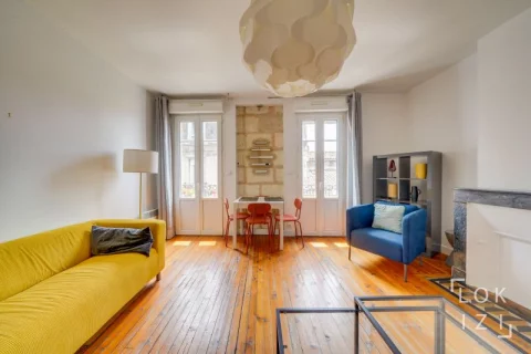 Location appartement meublé 3 pièces 70 m² (Bordeaux - Victoire)